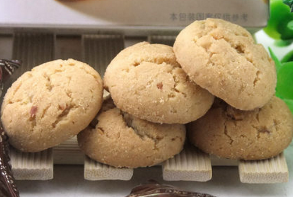 006中膳堂糖酥花生味小丸酥